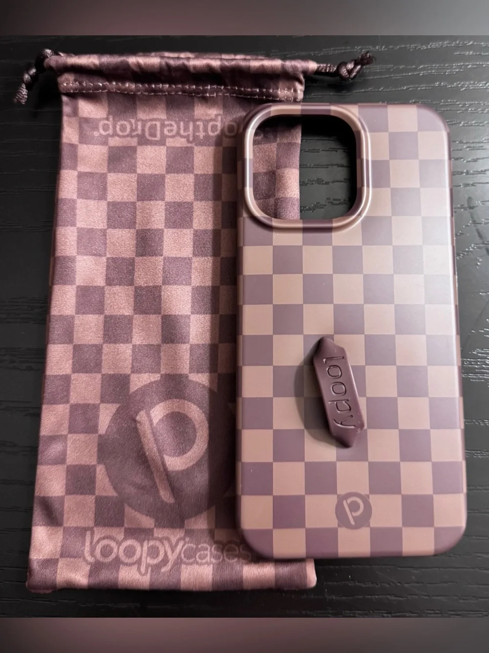 iPhone 15 Pro Max Loopy Case